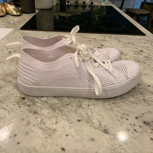Palladium  MensWhite Mesh Sneakers sz 6.5